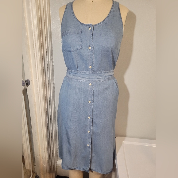 Women's blue sleeveless button-down dress. Chaps brand. Size M. As Is. - Picture 7 of 16